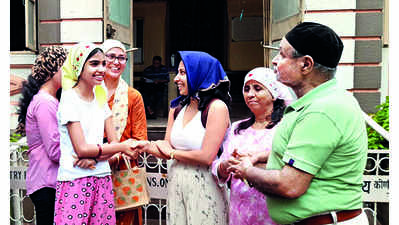 Stream of devotees at Deolali fire temple to celebrate Navroz