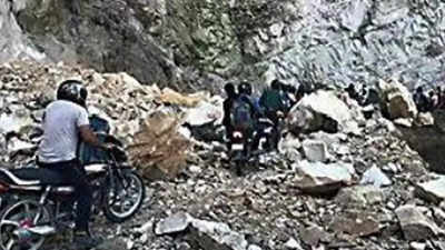 Massive landslide blocks Kedarnath national highway for several hours in Rudraprayag
