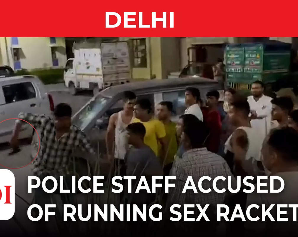 
Delhi: Residents accuse head constable of running sex racket in Rohini
