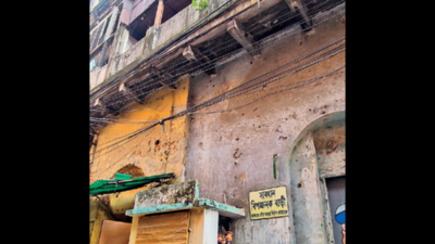 Kolkata Municipal Corporation certificate for tenants before razing unsafe buildings