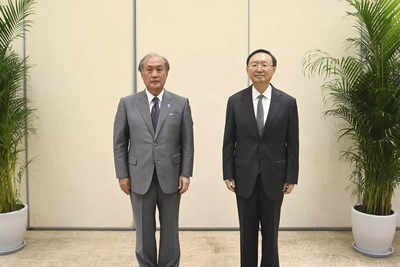 High-ranked Japan and China officials hold seven-hour talks