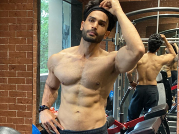 Five times Rohit Khandelwal’s workout sessions gave us major fitness goals!