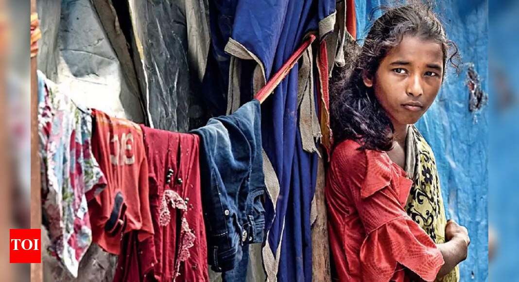 No toilet or water, flooded tents for Rohingya in Delhi