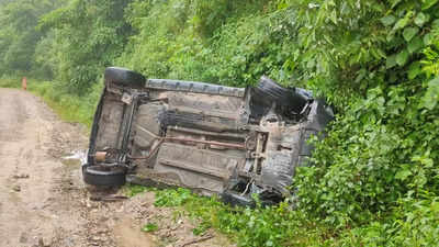 Himachal Pradesh: Doctor killed, 4 injured as car falls 60ft from road