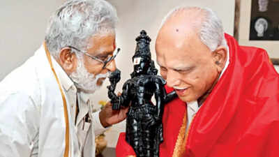 Karnataka: BS Yediyurappa’s comeback a hurdle in Congress bid to woo Lingayats