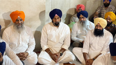 SAD(B) seeks release of Sikh prisoners