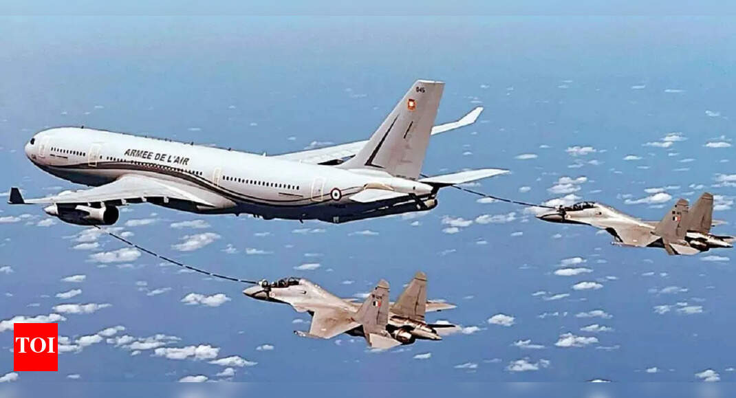 Indian Sukhoi fighter jets, C-17 aircraft land in Australia