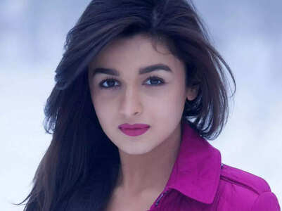 Alia reveals she was paid 15 lakhs for SOTY