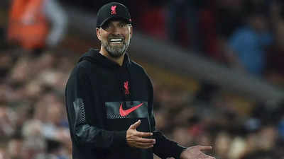 Juergen Klopp says Liverpool should be awarded win if Manchester United game abandoned