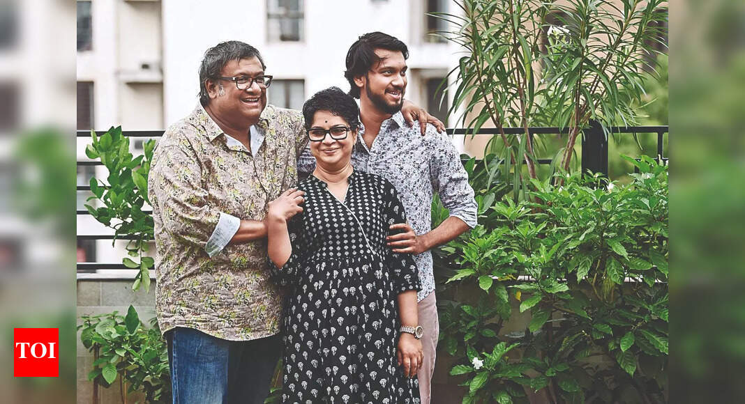 Final word on the sets is mine and at home, it is Churni’s: Kaushik ...