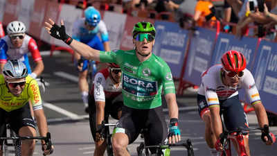 Sam Bennett claims second straight stage win in Vuelta