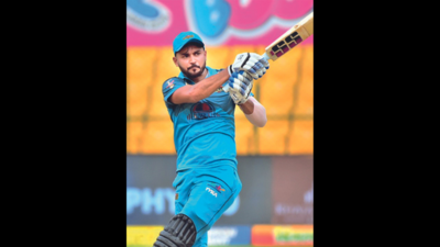 Manish Pandey leads from the front as Mystics edge out Warriors