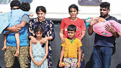 Tamil Nadu: 8 more Lankan refugees arrive at Dhanushkodi
