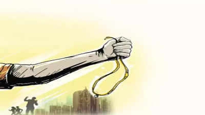 Trio Snatch Gold Chain Worth 1l | Pune News – Times of India