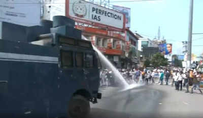 Lathicharge and water cannons on streets of Patna