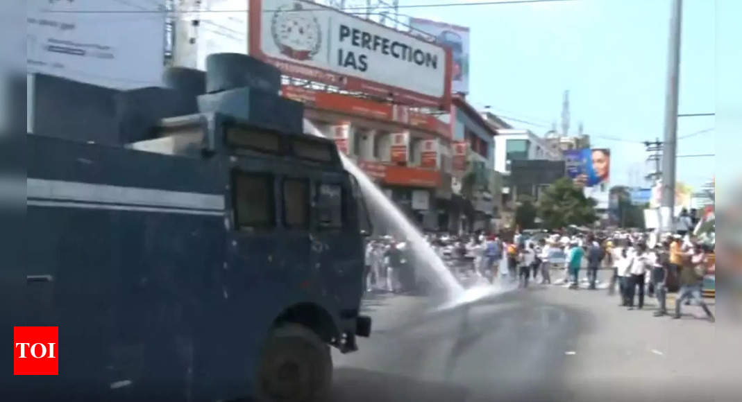 Lathicharge and water cannons on streets of Patna | India News – Times of India
