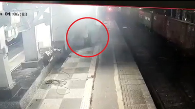 Caught on camera: Man pushes wife in front of speeding train at Vasai ...