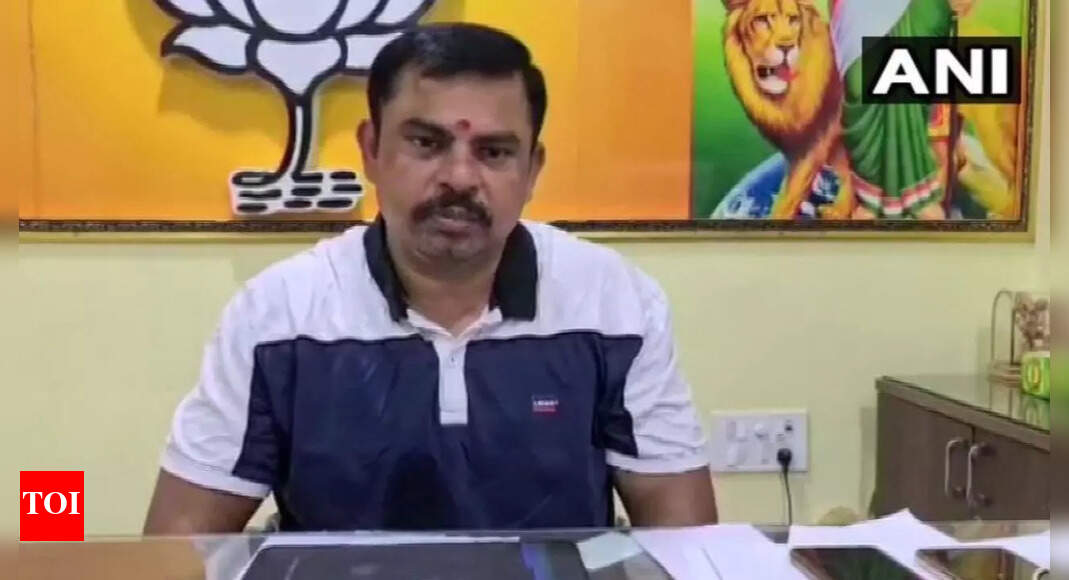 Live: Telangana BJP state chief Bandi Sanjay arrested