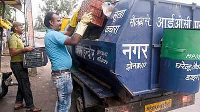 Indore: Glitches in garbage collection make life miserable for people