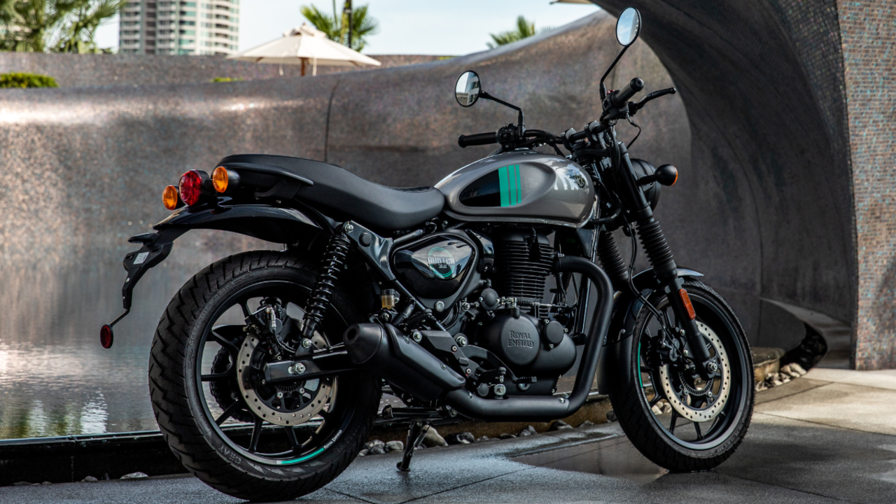 Accessorise the new Royal Enfield Bullet 350 with these new accessories.