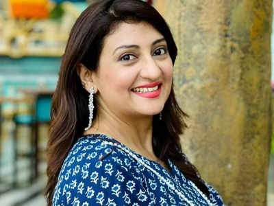 Yeh Meri Family Season 2: Juhi Parmar Shines In The Trailer; Calls It An  Emotionally Captivating Series - Filmibeat