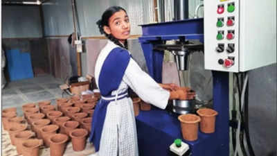 No plastic bags, Hyderabad teen creates biopot for saplings