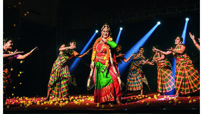 Historical dance drama on Velu Nachiyar casts a spell