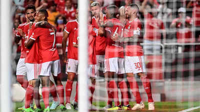 Benfica cruise into Champions League group stage with win over Dynamo Kiev