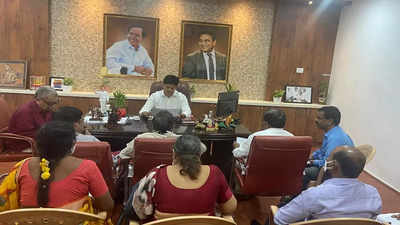 Telangana: 3,000 Govt Classrooms To To Get 'digital Facelift ...