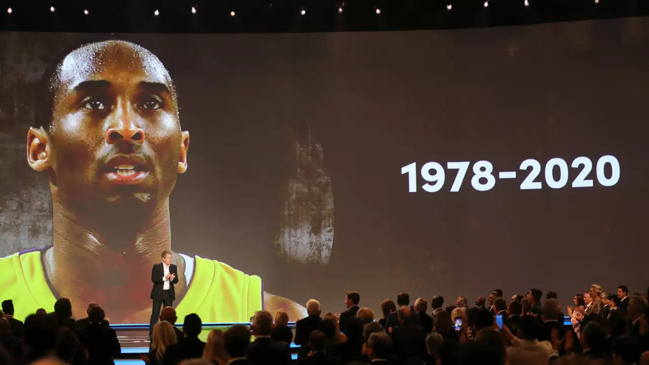 Jury to hear lawsuit over photos of Kobe Bryant's helicopter crash