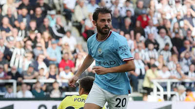 Manchester City hoping to keep Bernardo Silva but leave door open for his move to Barcelona