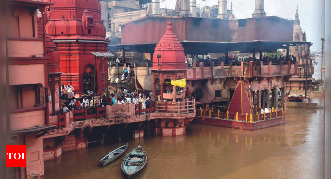 Ganga Rising, But Below Danger Mark In Kashi | Varanasi News – Times of India