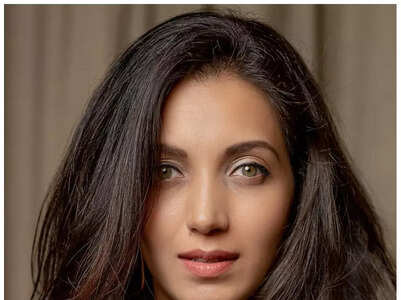 Enchanting pictures of Shivani Joshi