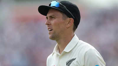 Trent Boult retains Test hopes after declining NZ contract