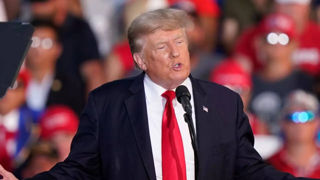 US judge tells Justice dept to release redacted Trump search affidavit ...