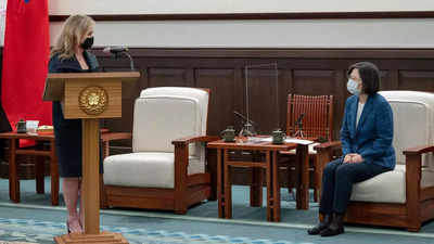 US senator Marsha Blackburn meets Taiwan president amid tensions with China
