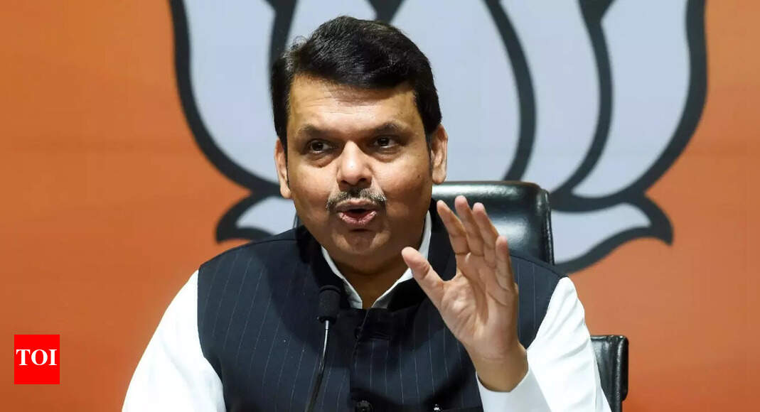 Congress a sinking ship, Azad raised valid issues during exit ...