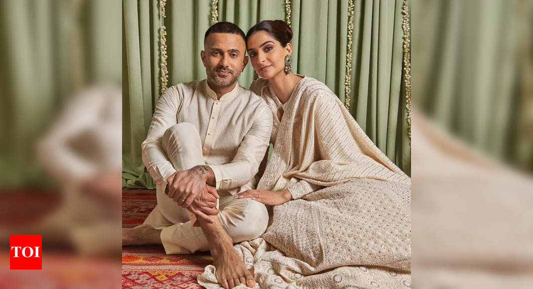 See pic: Sonam Kapoor and Anand Ahuja dedicate a special artwork to their newborn baby – Times of India