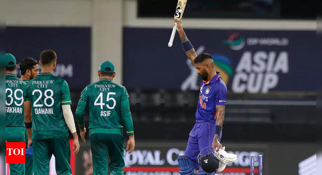 Asia Cup Live: India opt to bowl against Pakistan