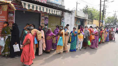 Women hold 56% of over 46 crore Jan Dhan accounts