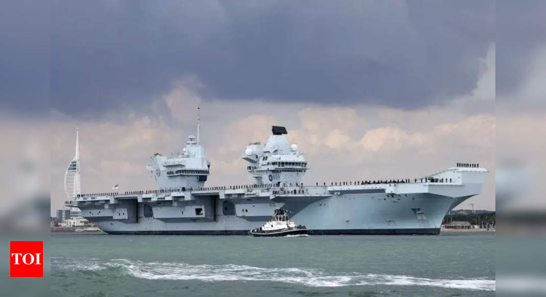 UK’s biggest aircraft carrier breaks down on way to US – Times of India