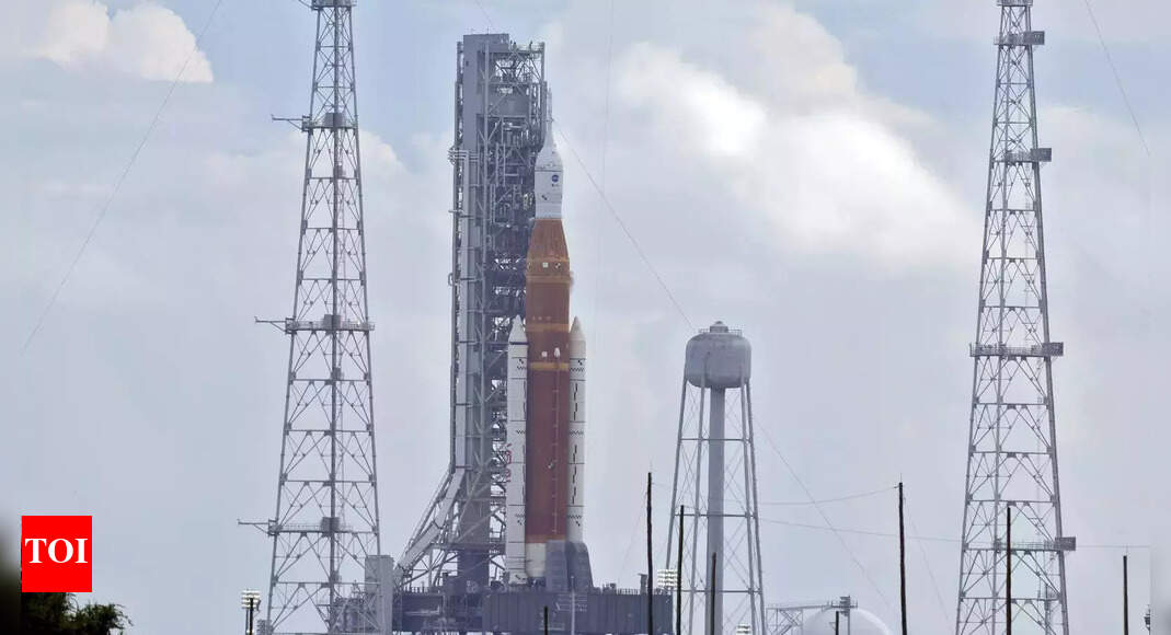 Artemis 1 launch: Nasa postpones test flight of giant Moon rocket