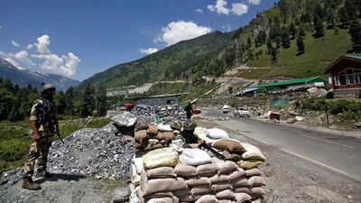 Chinese soldiers stop Indian graziers in Demchok area of eastern Ladakh