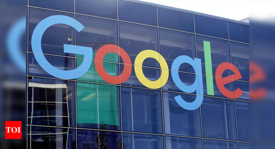 Google patent hints at foldable device in the works – Times of India