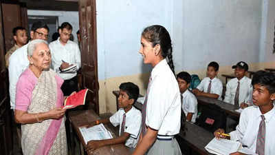 UP governor Anandiben Patel dials absentees to know reasons for skipping school