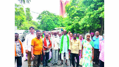 250 farmers protest outside LDA head office