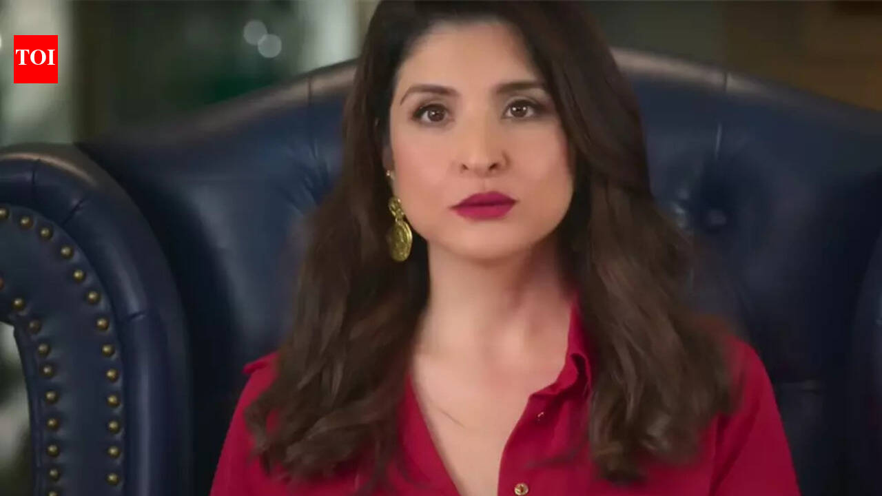 Fabulous Lives Of Bollywood Wives Web Series: OTT Platforms, Review, Trailer, Star Cast, Songs, Posters| Etimes