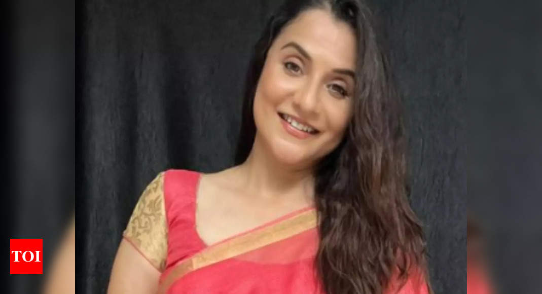 D-Town celebs extend warm birthday wishes to Sonali Lele Desai ...