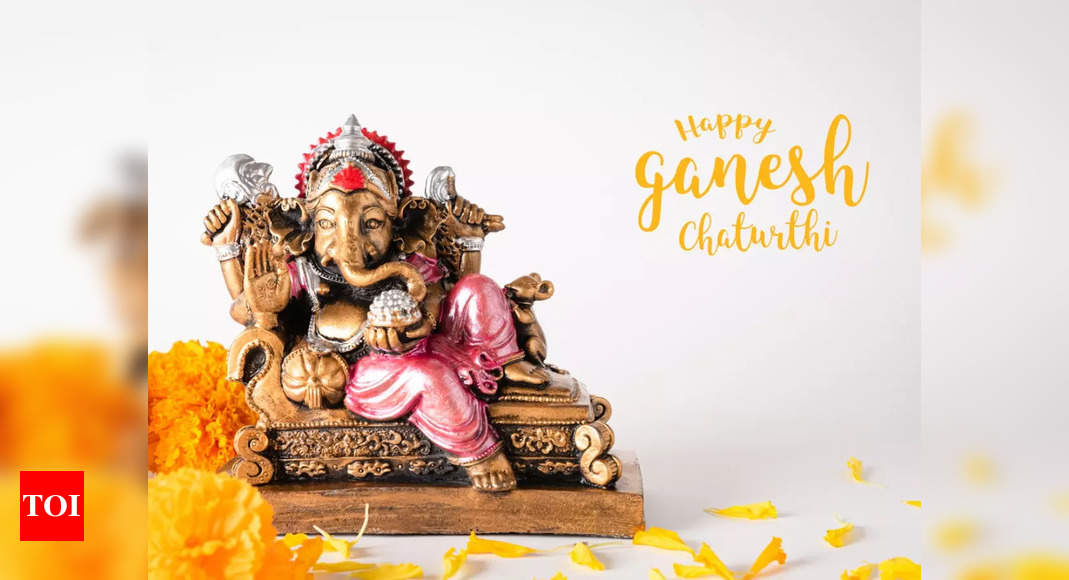 Ganesh Chaturthi 2023 Wish Your Loved Ones With These Ganesh Chaturthi Quotes Times Of India 2077