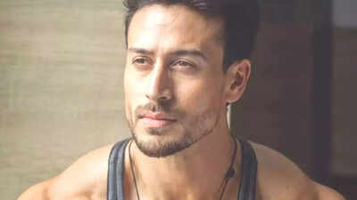 'I am single', says Tiger Shroff as he reveals that he is hugely infatuated by this actress